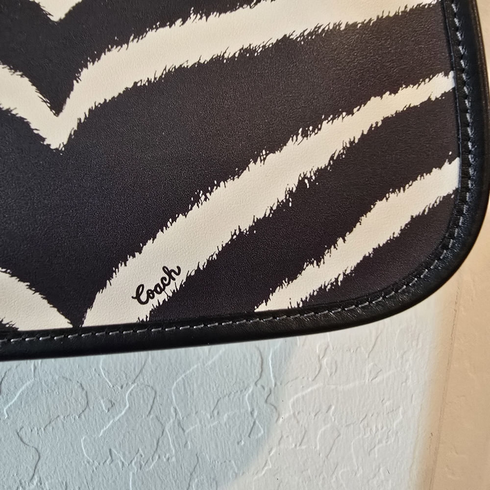 NWT COACH Swinger Zebra Animal Print Mini Bag 20 - Picture 5 of 13